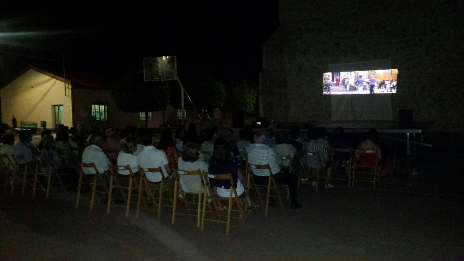 Cine bajo las estrellas